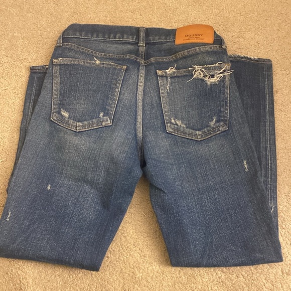 Moussy Jeans - Picture 8 of 9